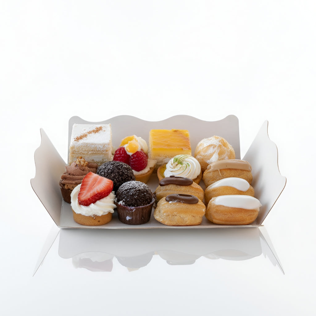 Bandeja de pasteles artesanales variados